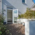 Romantic Holiday Home In Oostkapelle Near The Beach